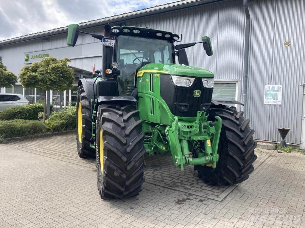 John Deere 6R230 Трактори