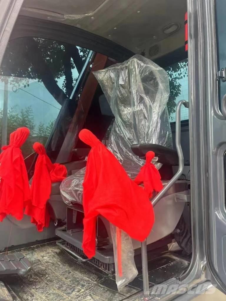 Doosan DX75-9C Средни екскаватори 7т - 12т