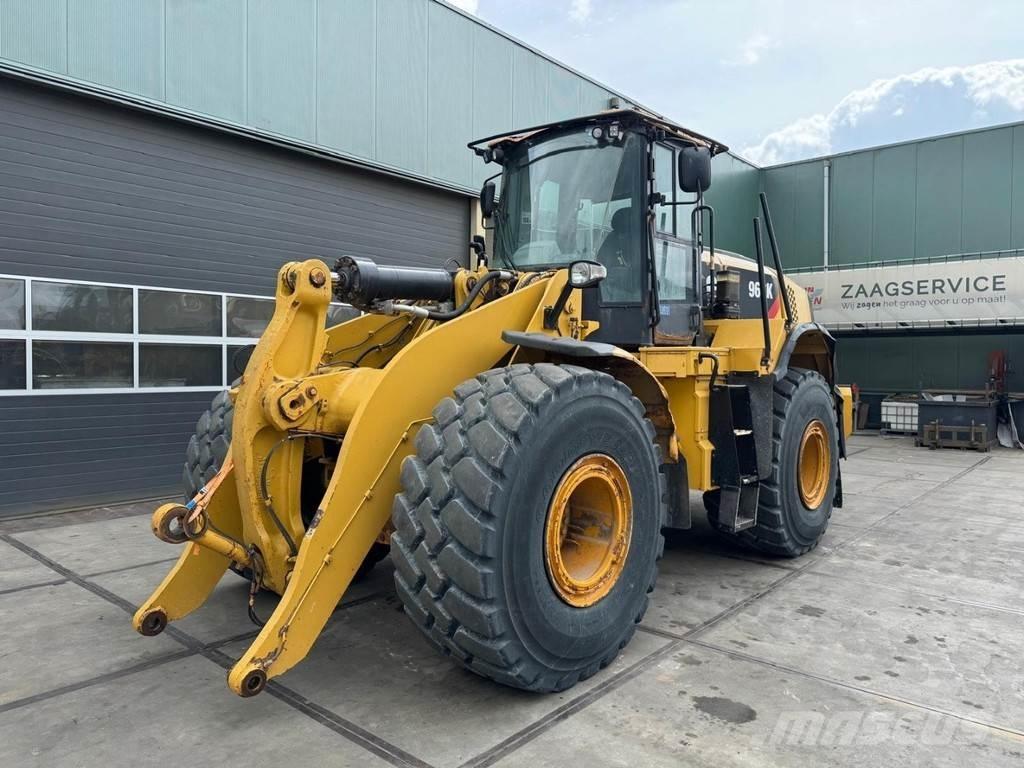 CAT 966 K Колесни товарачи