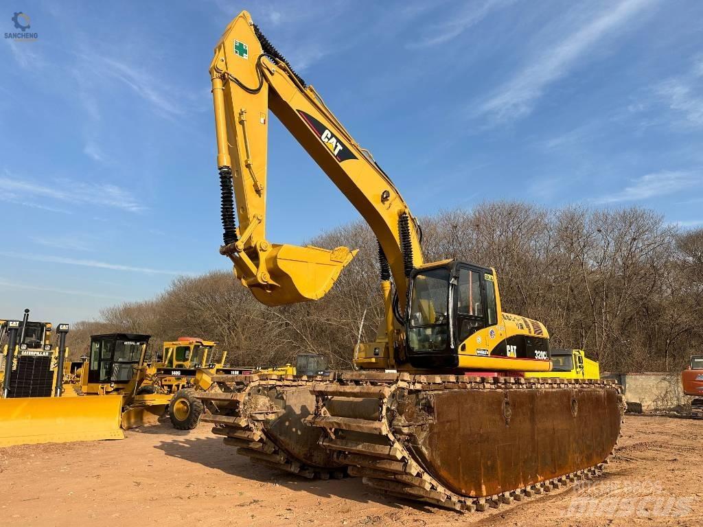 CAT 320 C L Багери амфибии
