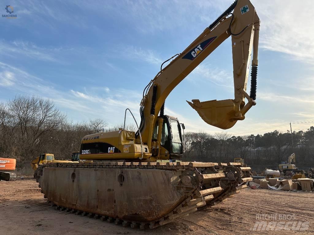 CAT 320 C L Багери амфибии