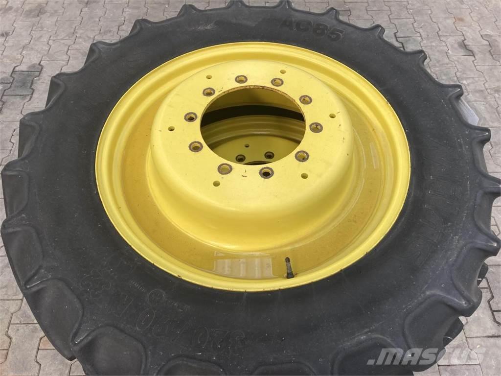 Mitas 320/90R32 Колелета/Гуми