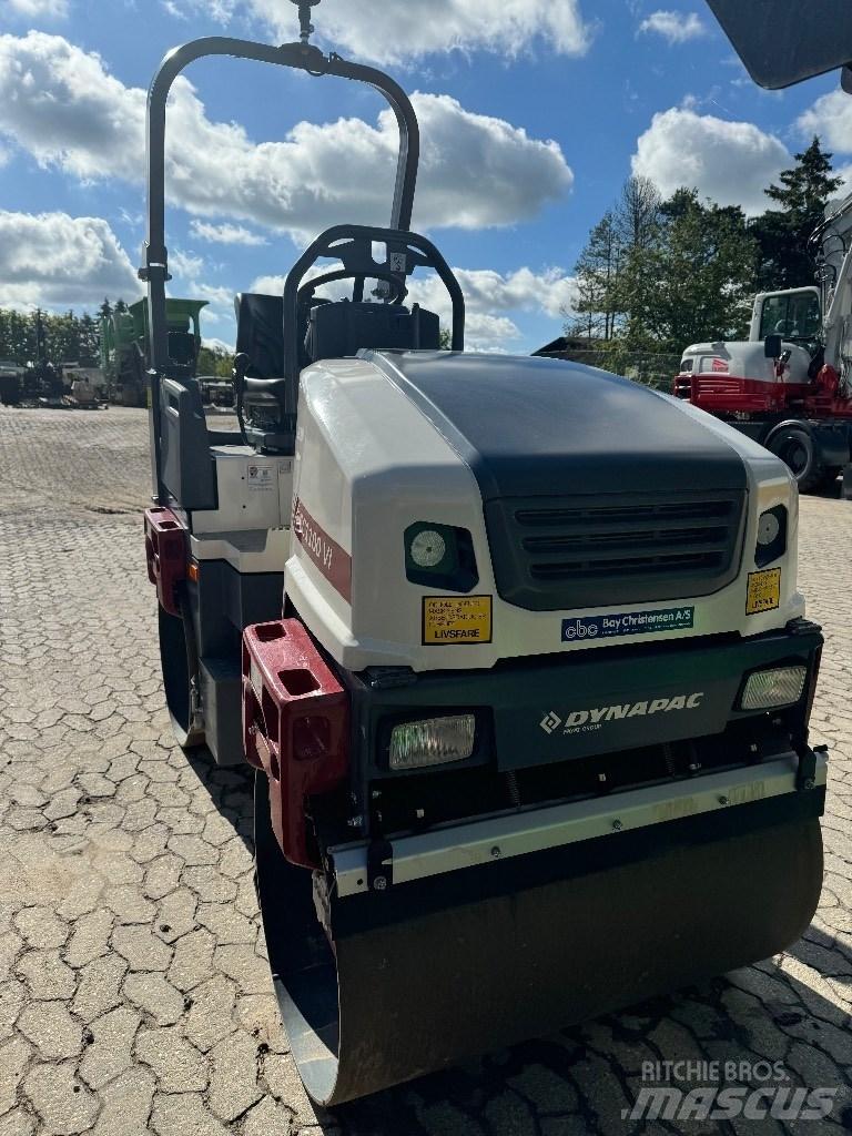 Dynapac CC 1100 Двойни барабанни ролки

