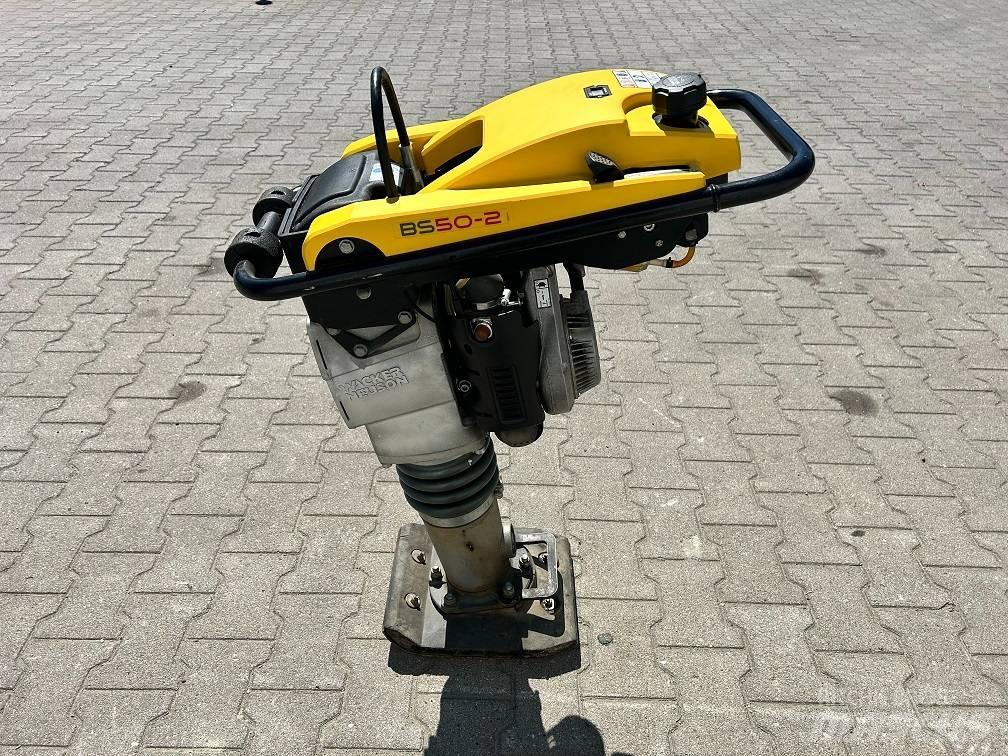 Wacker Neuson BS50-2 Пробки