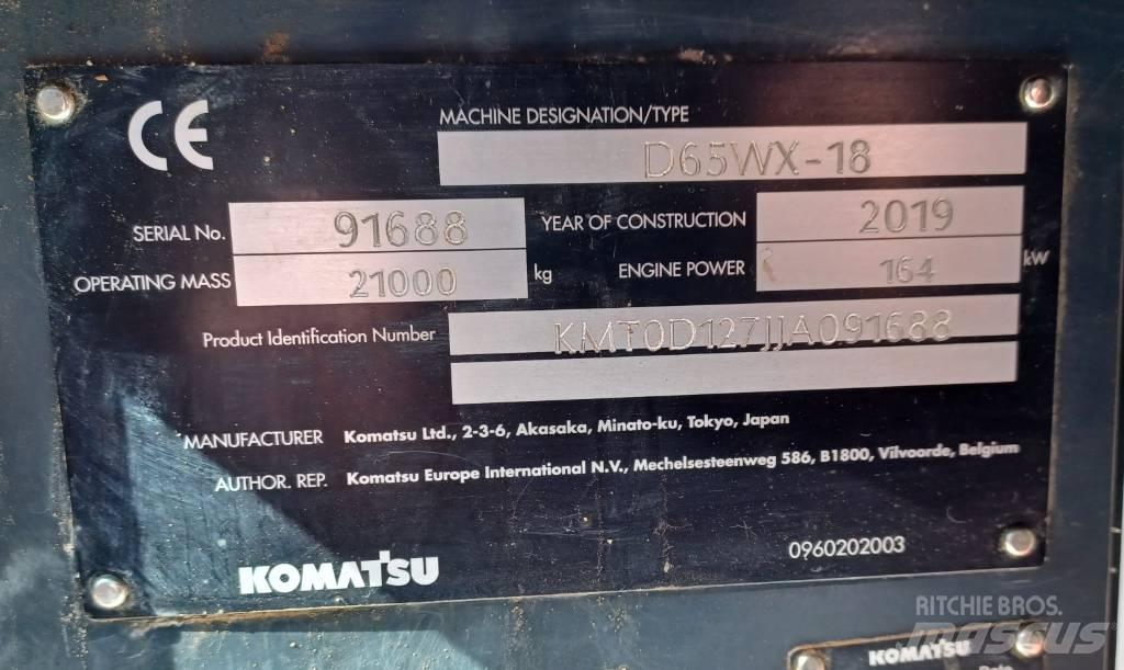 Komatsu D65WX-18 Верижни булдозери
