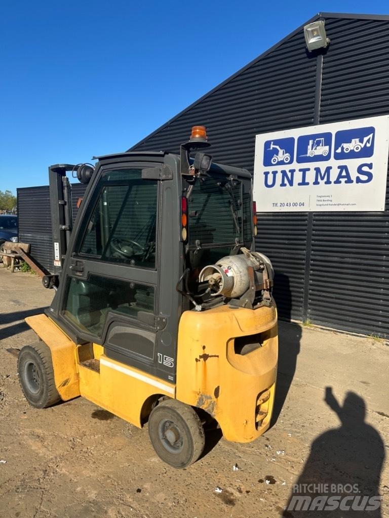 UniCarriers FG15 Камиони с АГУ
