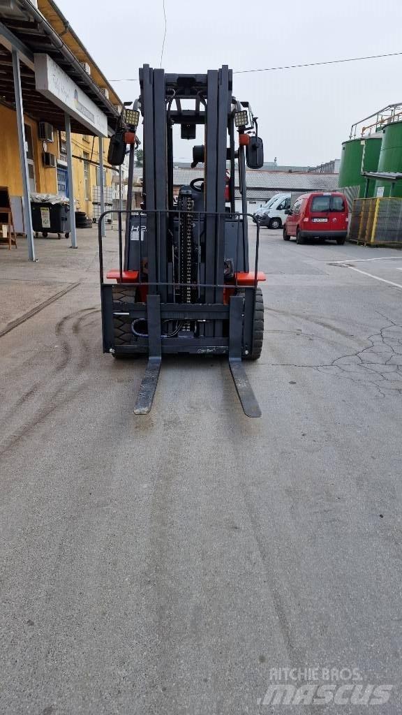 Linde H 25 D Дизелови камиони