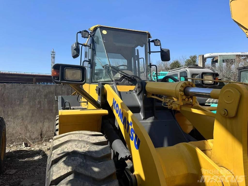 Komatsu WA380-6 Колесни товарачи