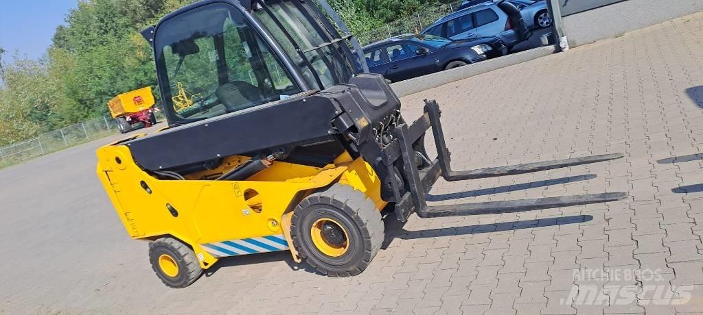 JCB TLT 30-19E 2WD Електрически вилични кари-повдигачи