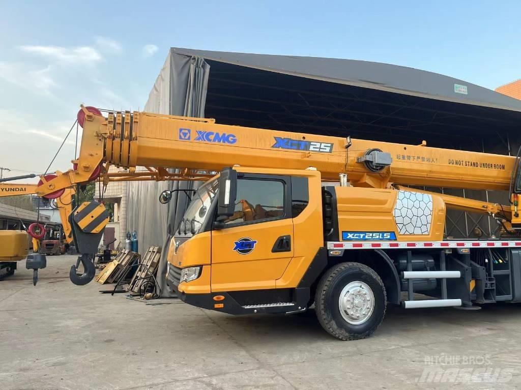 XCMG XCT 25 Всъдеходни кранове