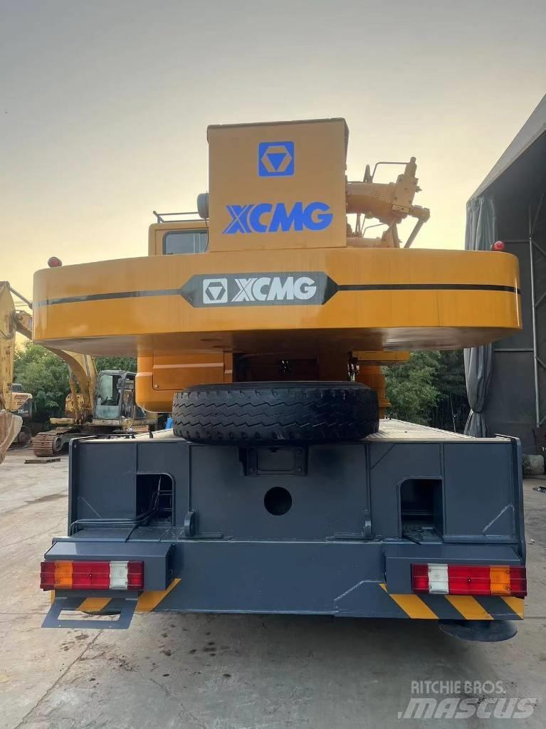 XCMG XCT 25 Всъдеходни кранове