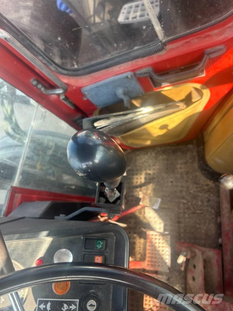 International 685 XL Трактори