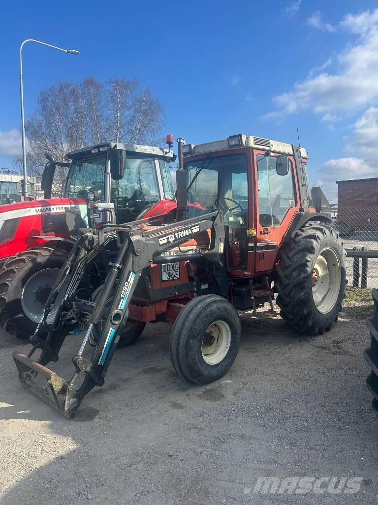 International 685 XL Трактори