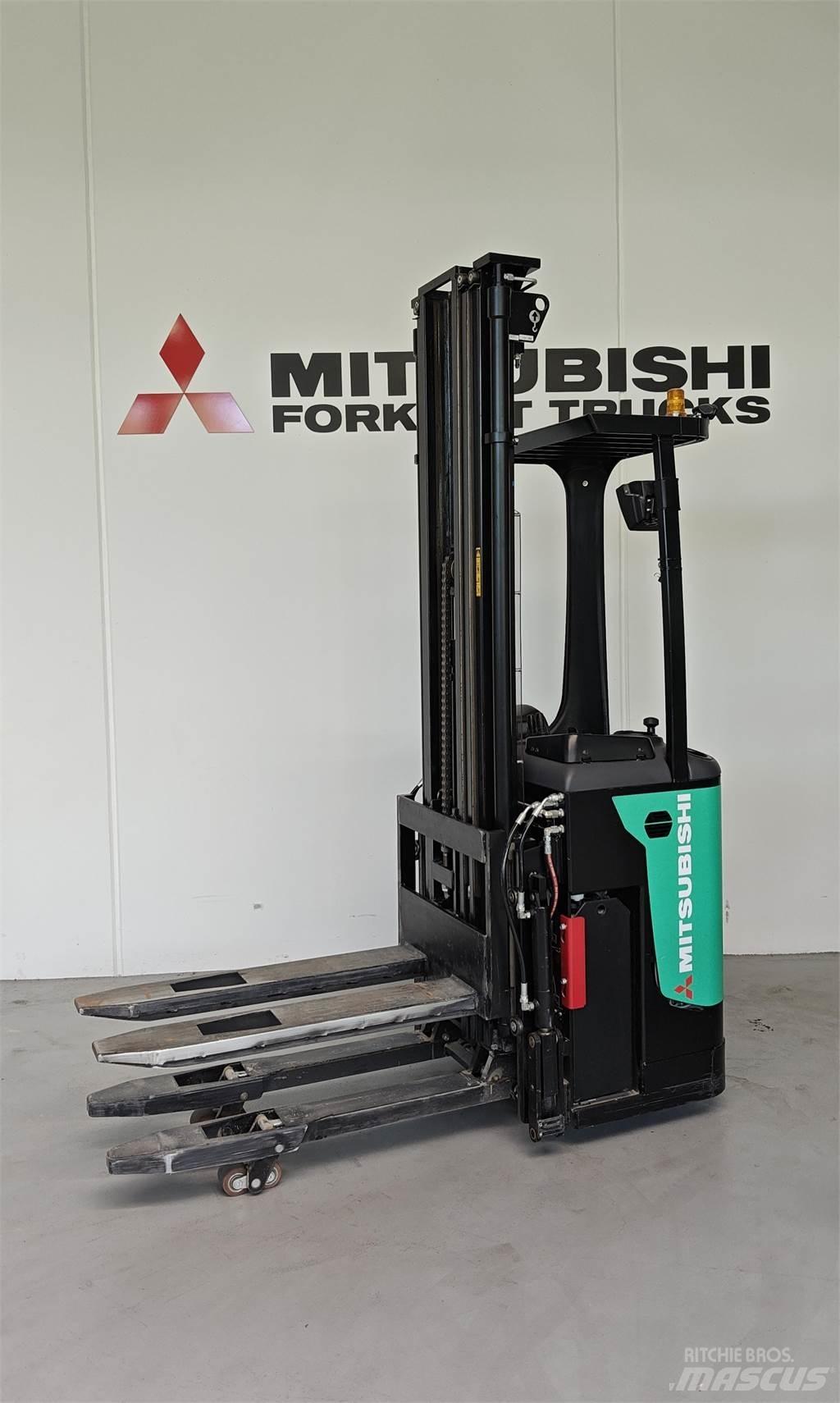 Mitsubishi SBR16NI Транспалетни колички с платформи