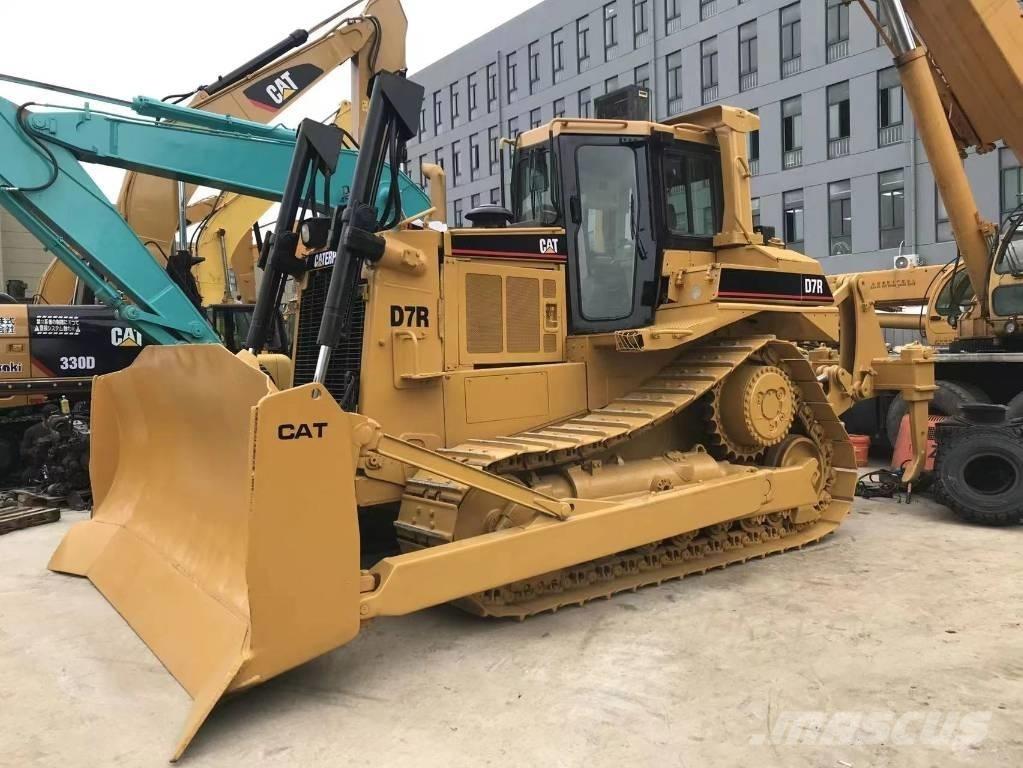 CAT D 7 R Верижни булдозери
