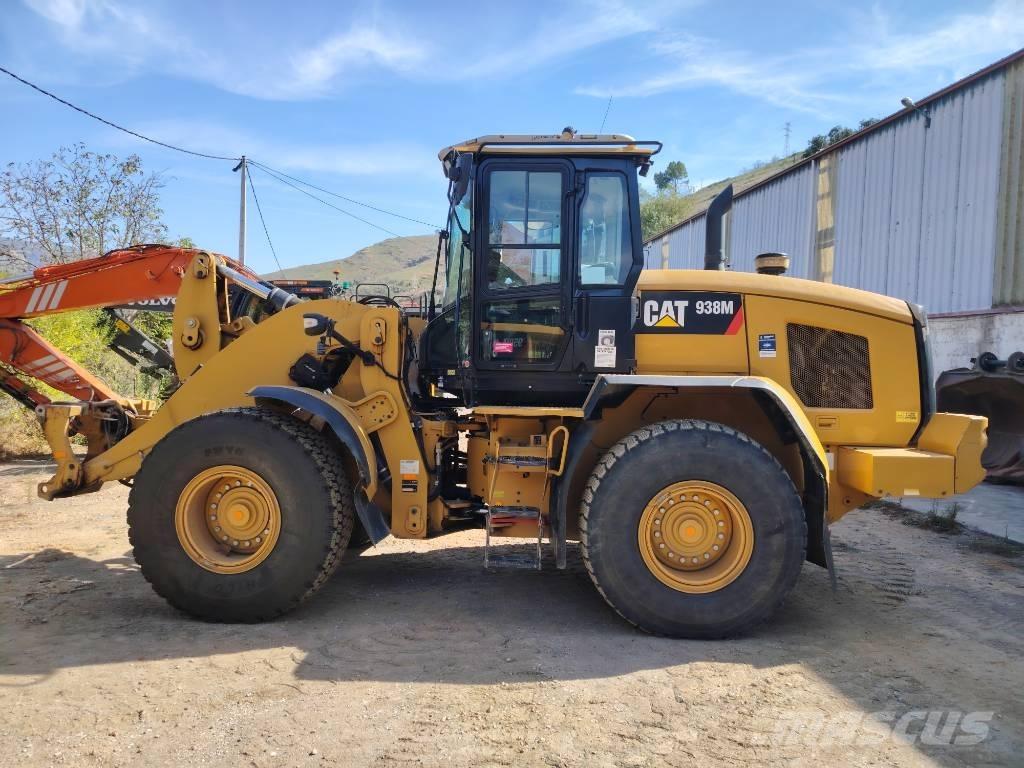 CAT 938 M Колесни товарачи