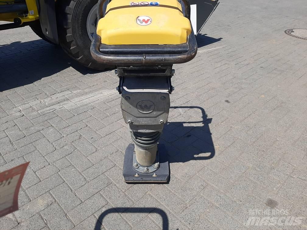 Wacker Neuson AS60e Пробки