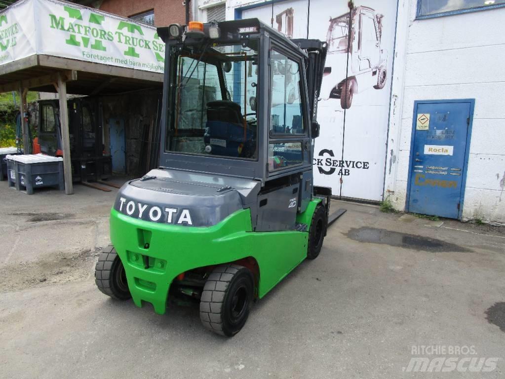 Toyota Elmotvikt Електрически вилични кари-повдигачи