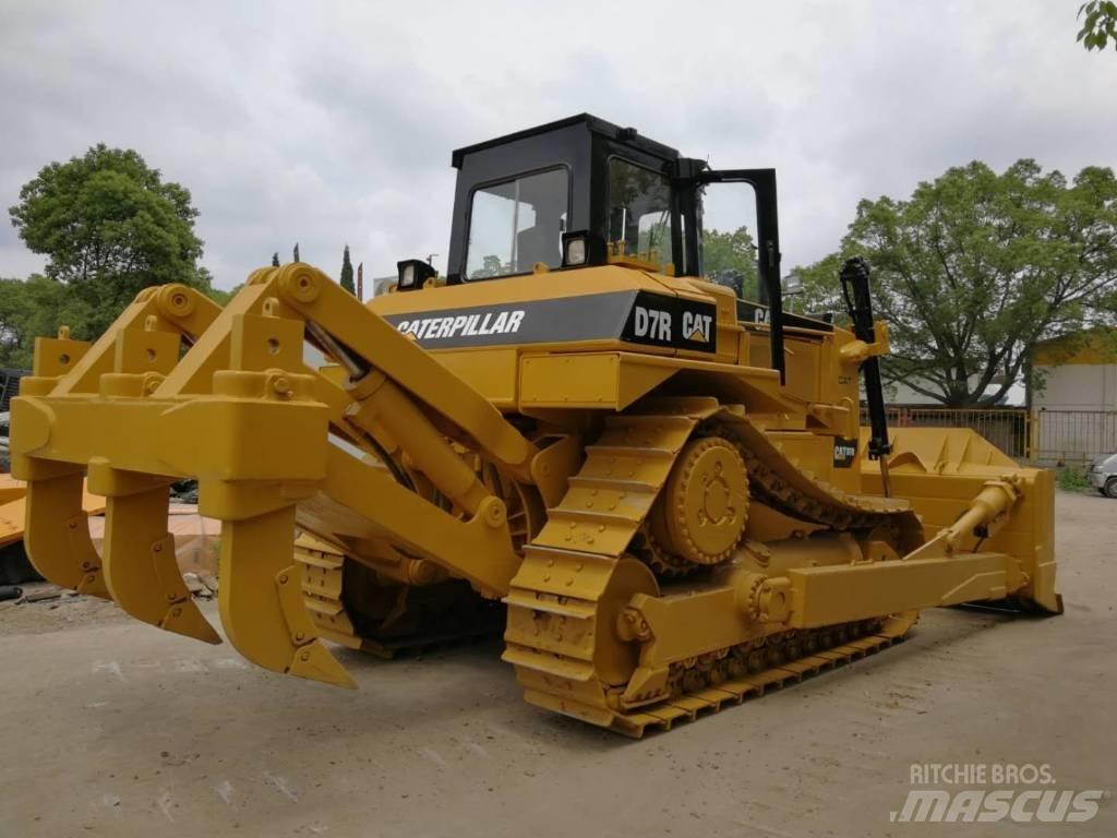 CAT D 7 R Верижни булдозери
