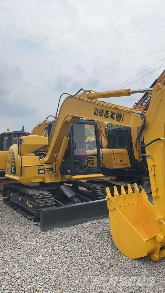 Komatsu PC 70 Средни екскаватори 7т - 12т