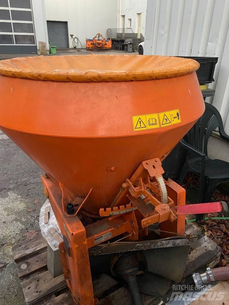 Kubota STW 34 Компактни трактори