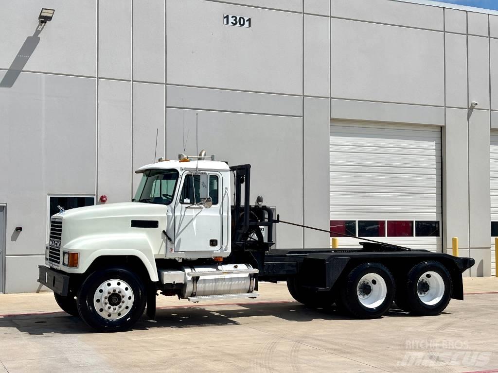 Mack CH 613 Автомобили за пътна помощ