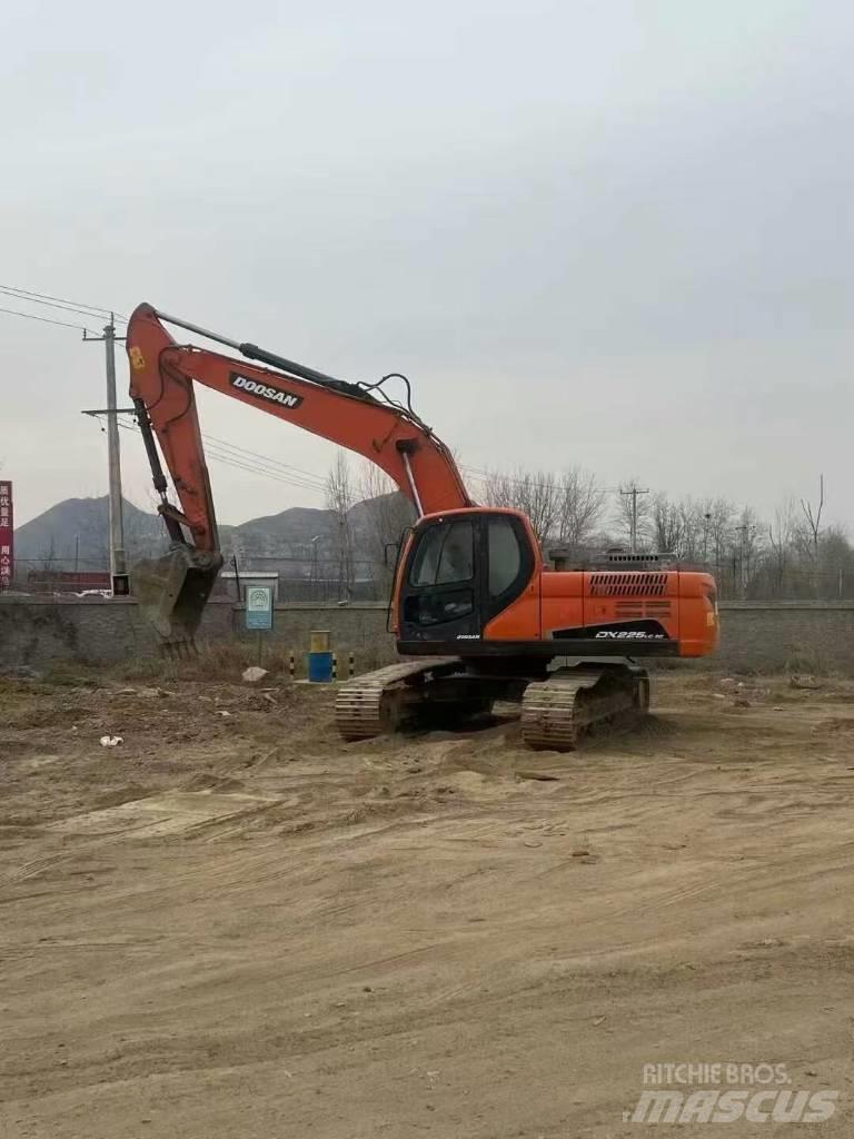 Doosan DX225LC-9C Верижен екскаватор
