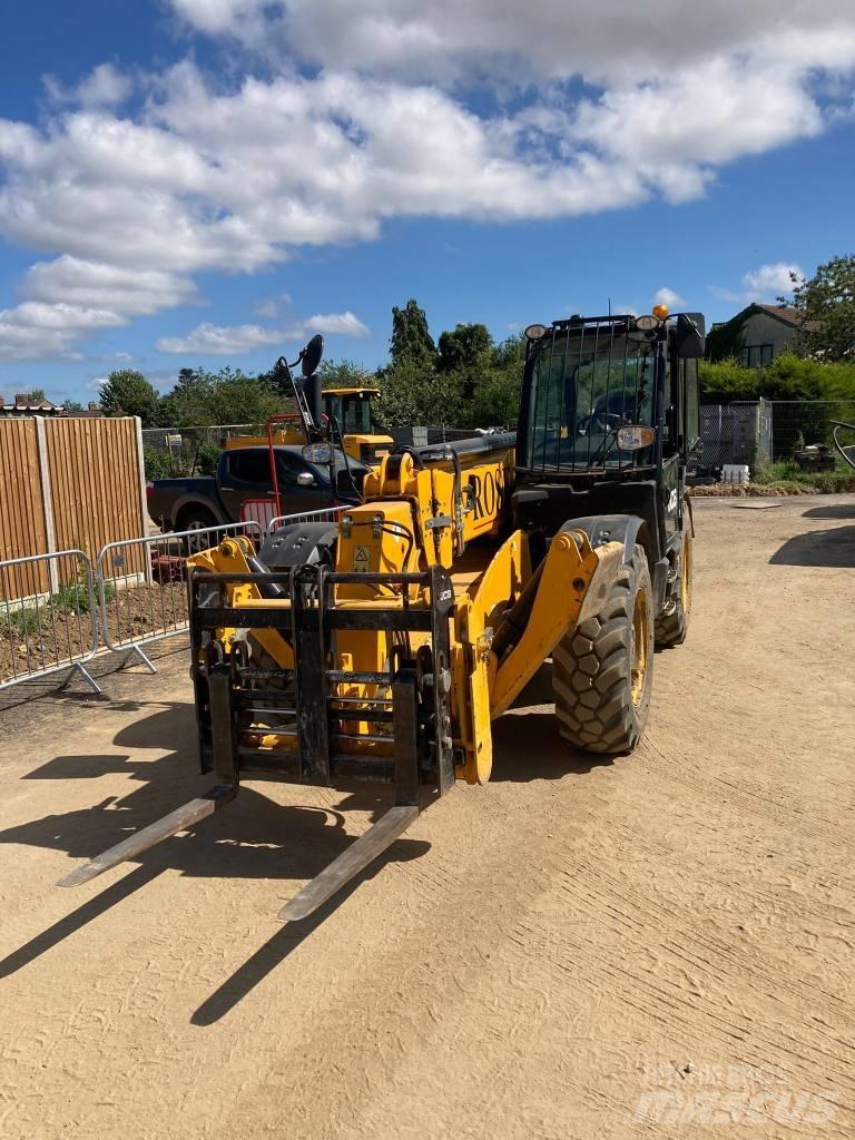 JCB 535 V 125 Телескопични товарачи