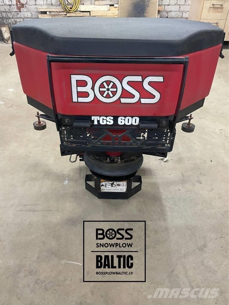 Boss TGS 600 Разстилачки на пясък и сол