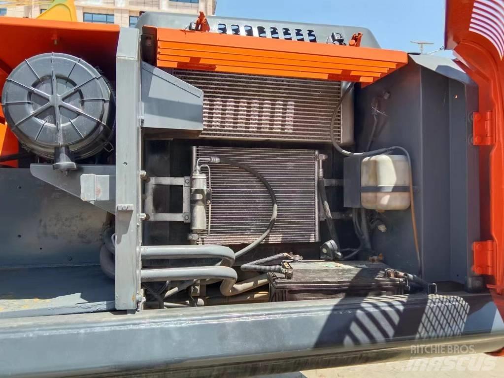Hitachi ZX 240 Верижен екскаватор