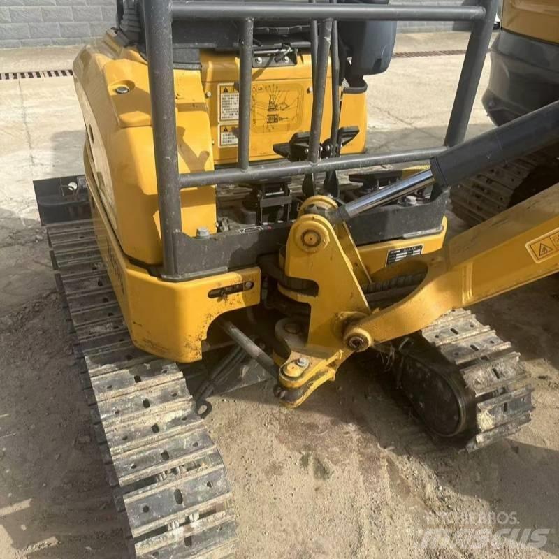 XCMG XE 17 U Верижен екскаватор