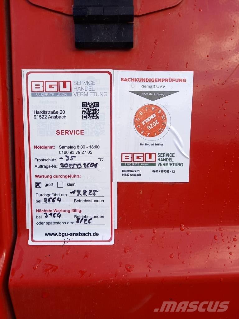 Manitou 220 TJ + Телескопични повдигачи
