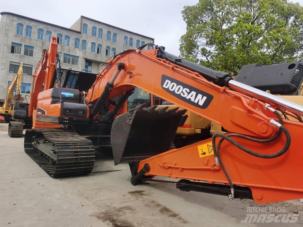 Doosan DX 225 LC Верижен екскаватор