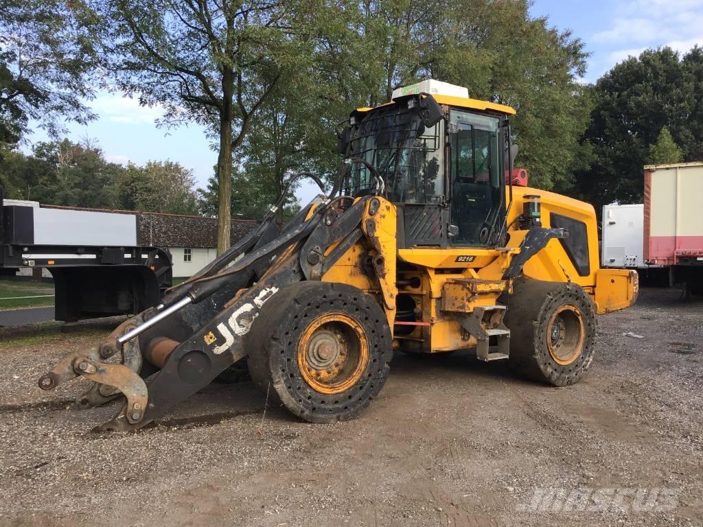 JCB 437 WHT Колесни товарачи