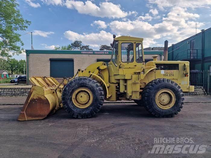 CAT 966C Колесни товарачи
