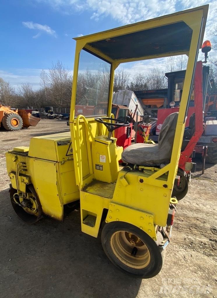 Bomag BW 100 AC Комбинирани ролки
