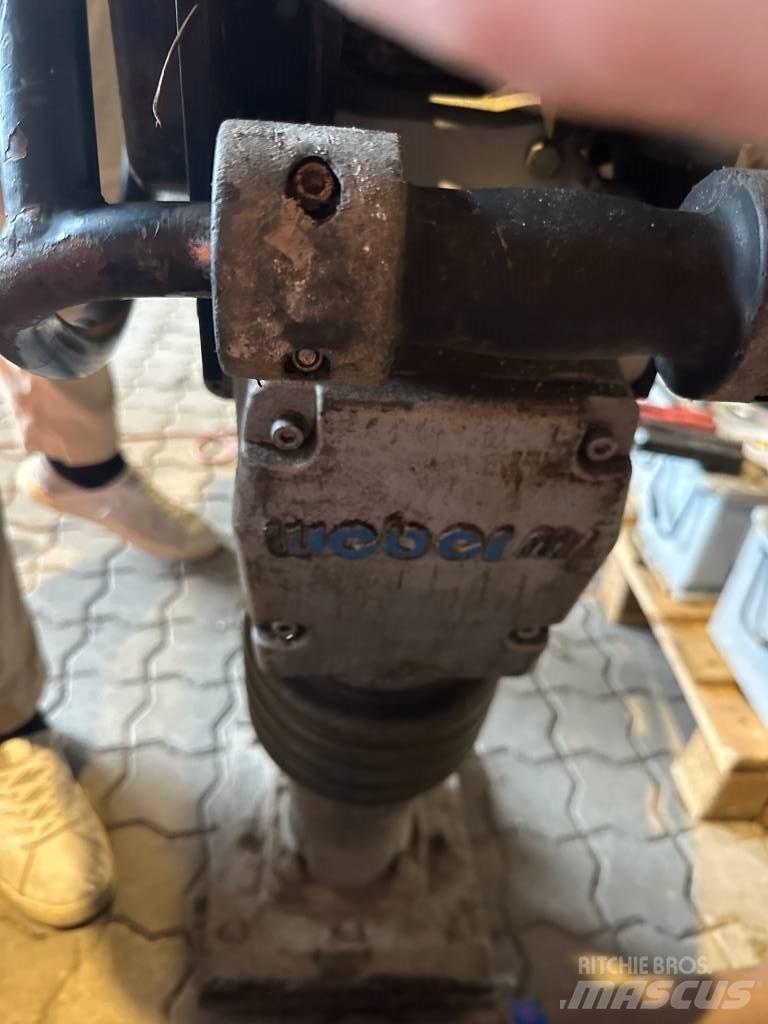 Weber Jordloppe Пробки