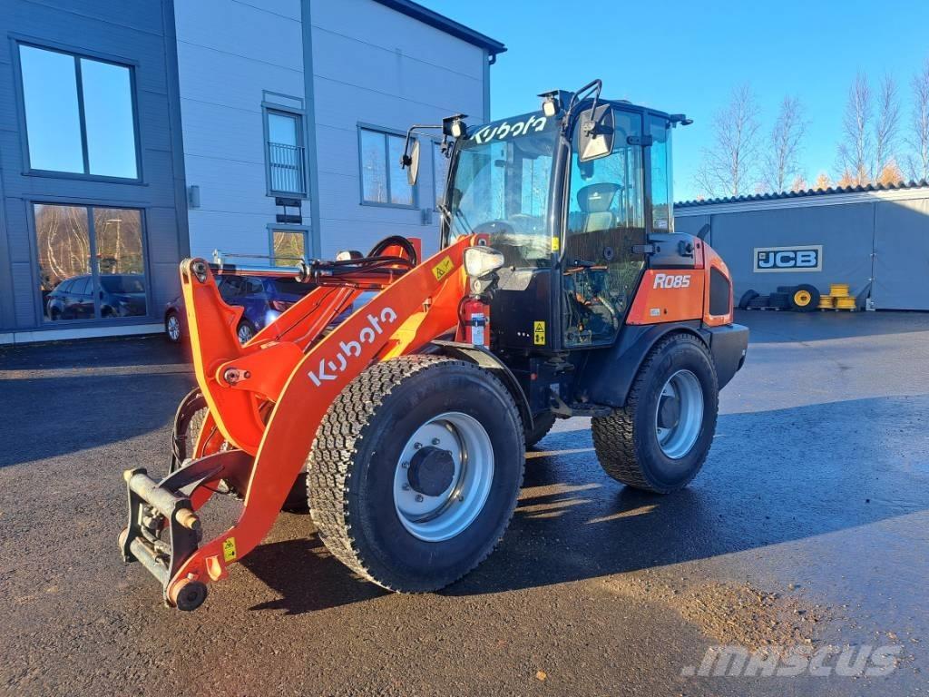 Kubota R 085 Колесни товарачи