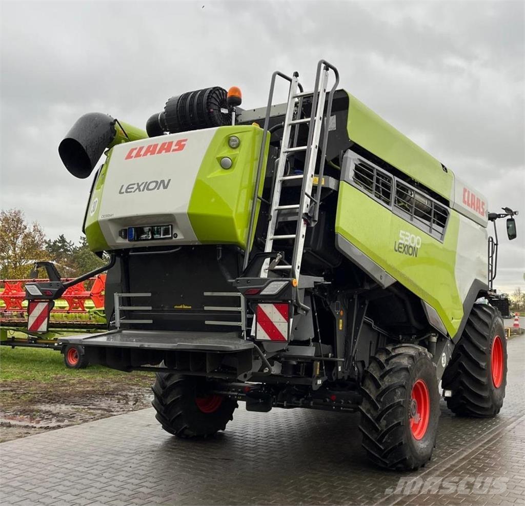 CLAAS Lexion 5300 Комбайни
