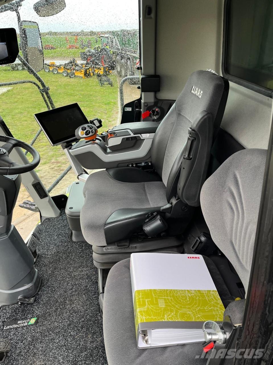 CLAAS Lexion 5300 Комбайни