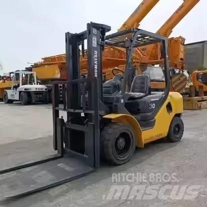 Komatsu 30 Дизелови камиони