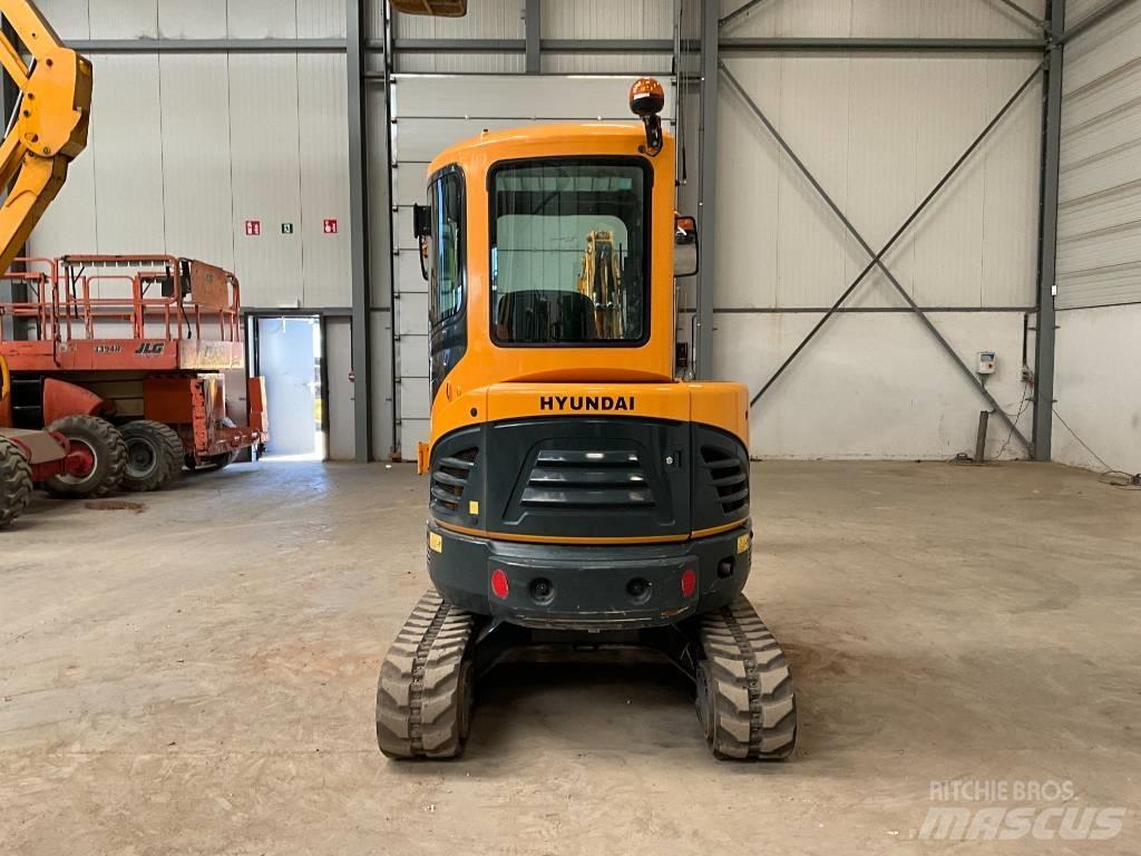 Hyundai 30 Z-9AK Мини екскаватори < 7 т
