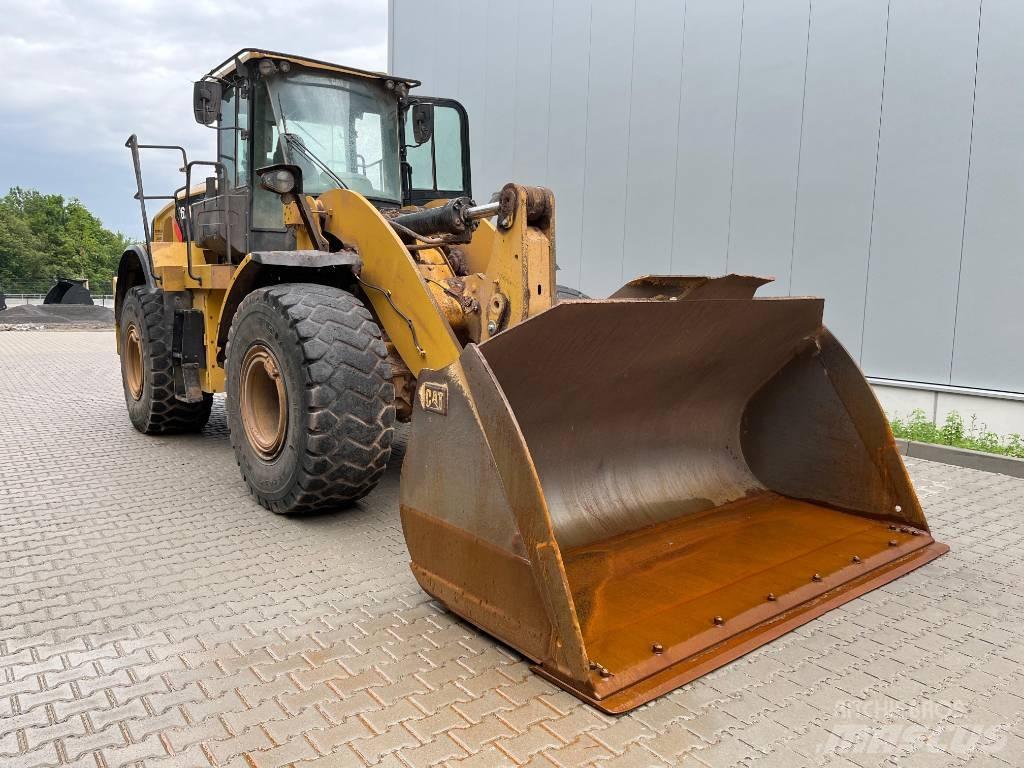 CAT 962 M Колесни товарачи