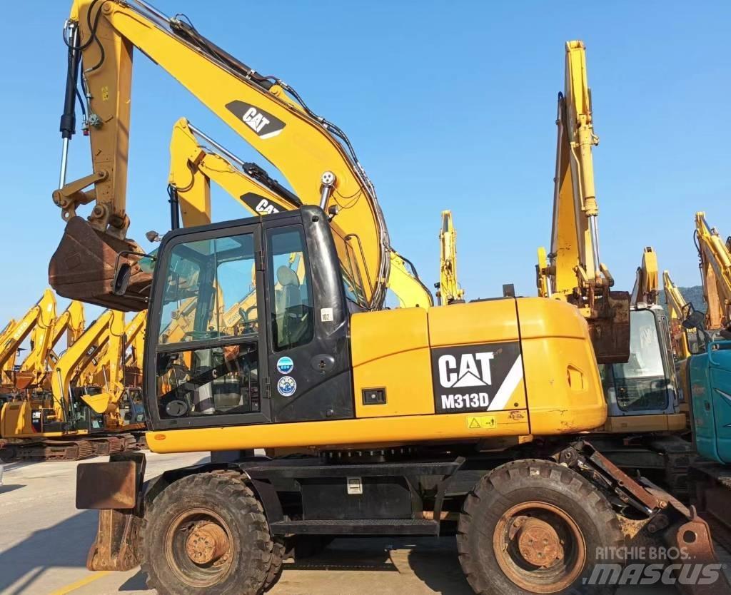 CAT CAT313D Средни екскаватори 7т - 12т