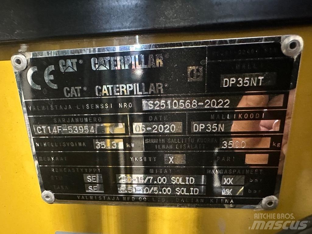 CAT DP35NT Дизелови камиони