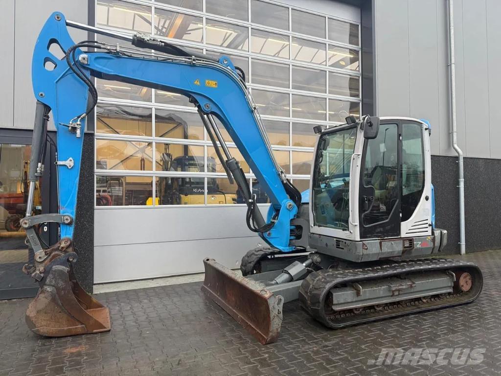 Wacker Neuson EZ80 Средни екскаватори 7т - 12т