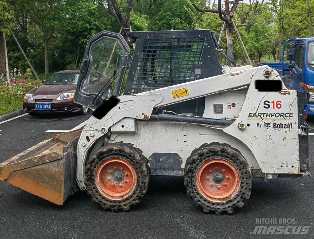 Bobcat S 16 Мини товарачи
