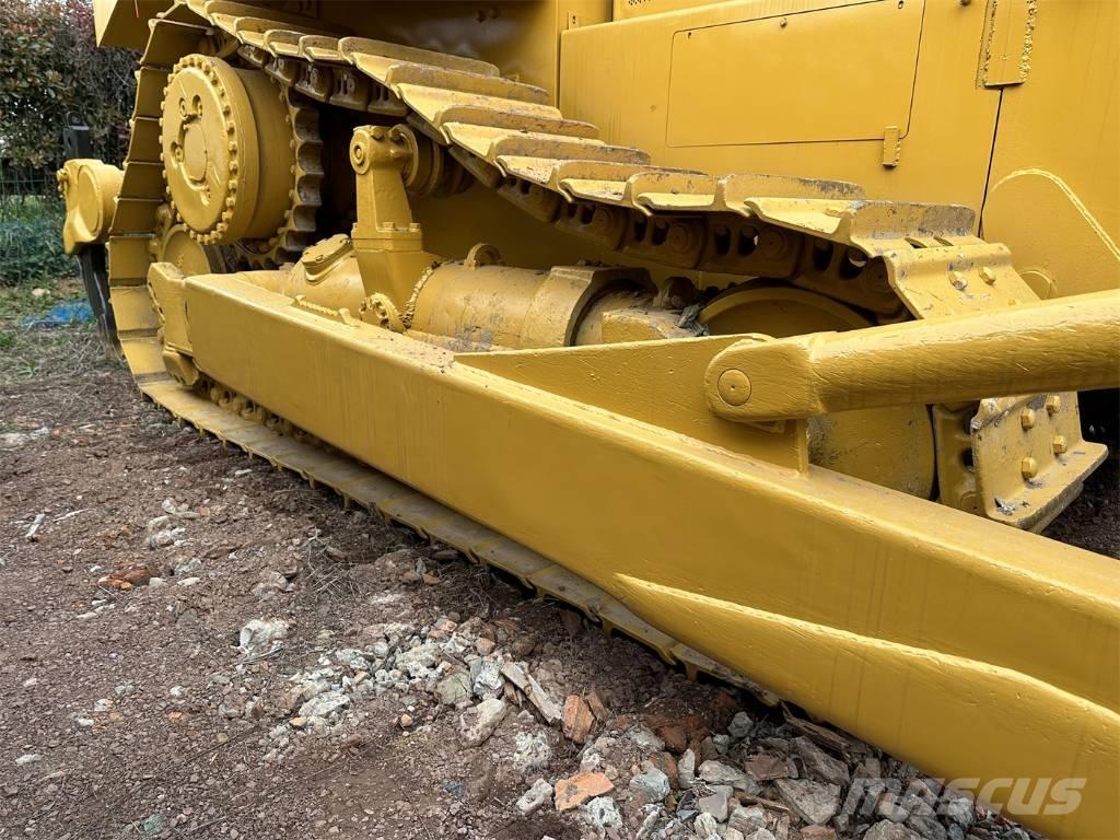 CAT D7H Верижни булдозери
