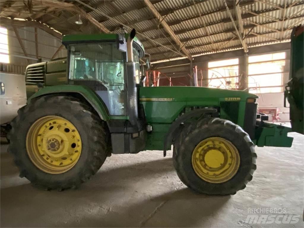 John Deere 8200 Трактори