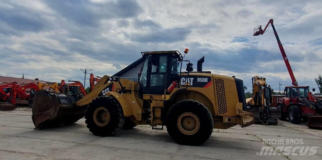 CAT 950 K Колесни товарачи